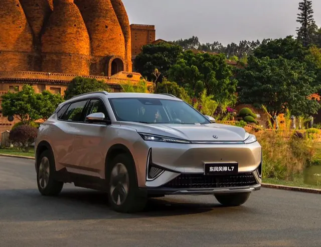 Export Dongfeng Aeolus L7 Smart PHEV SUV